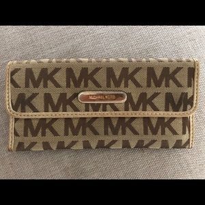 Michael Kors wallet